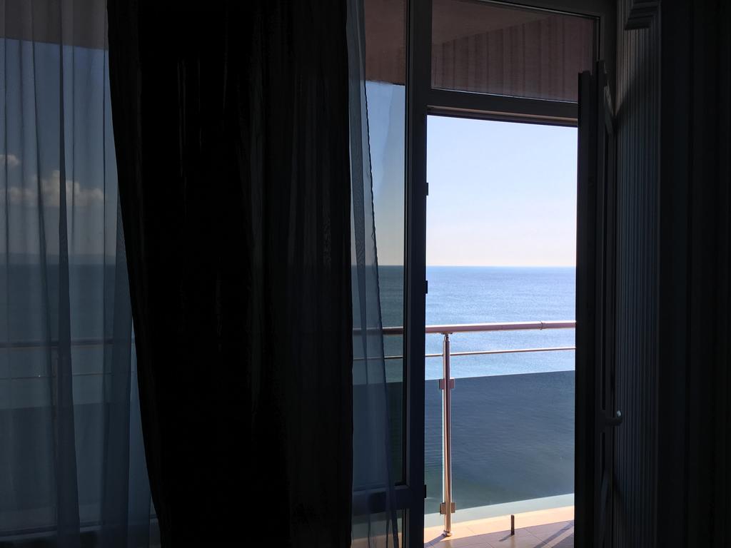 Sunny Bay Beach Hotel Pomorie Exterior photo