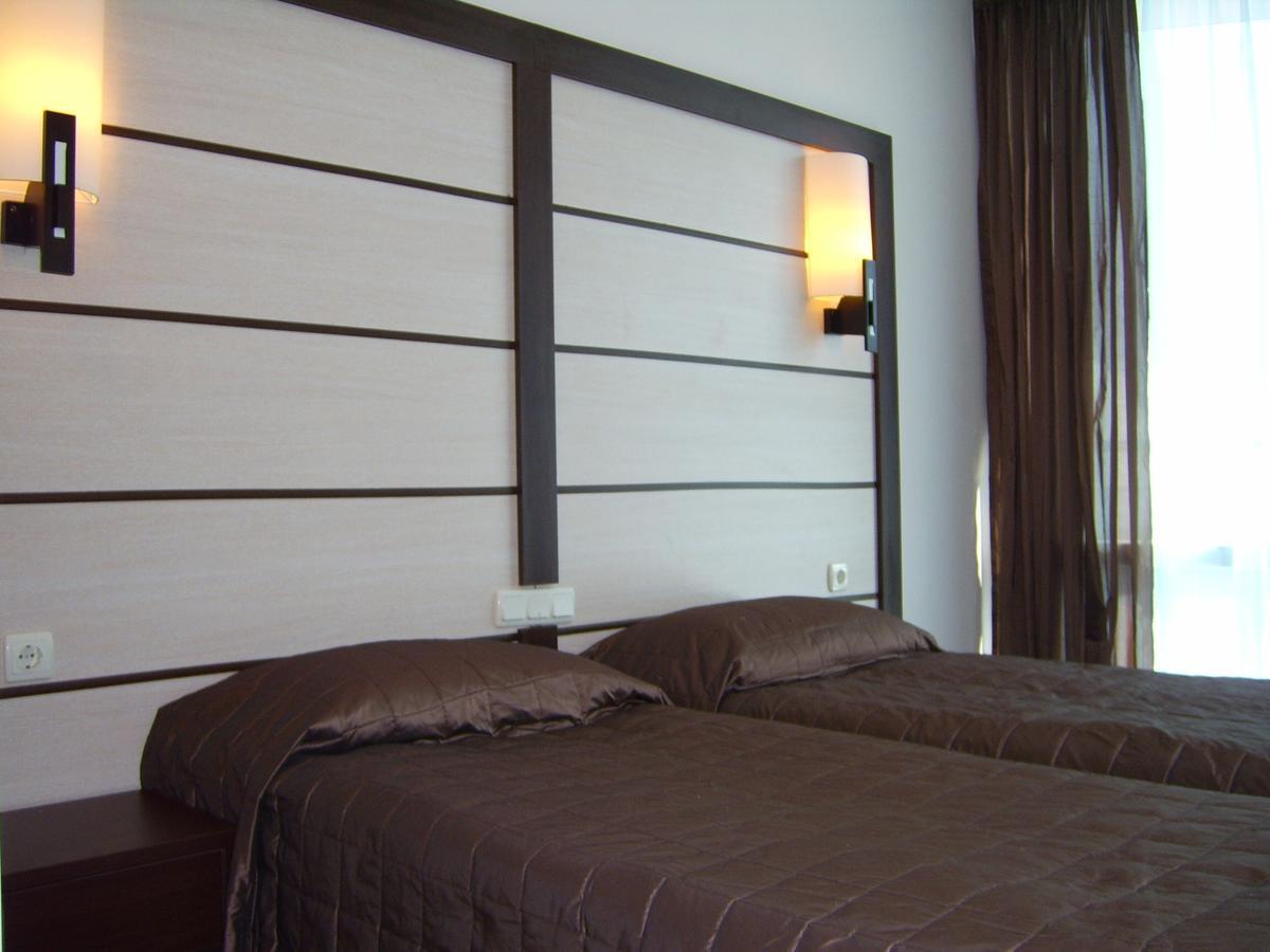Sunny Bay Beach Hotel Pomorie Exterior photo